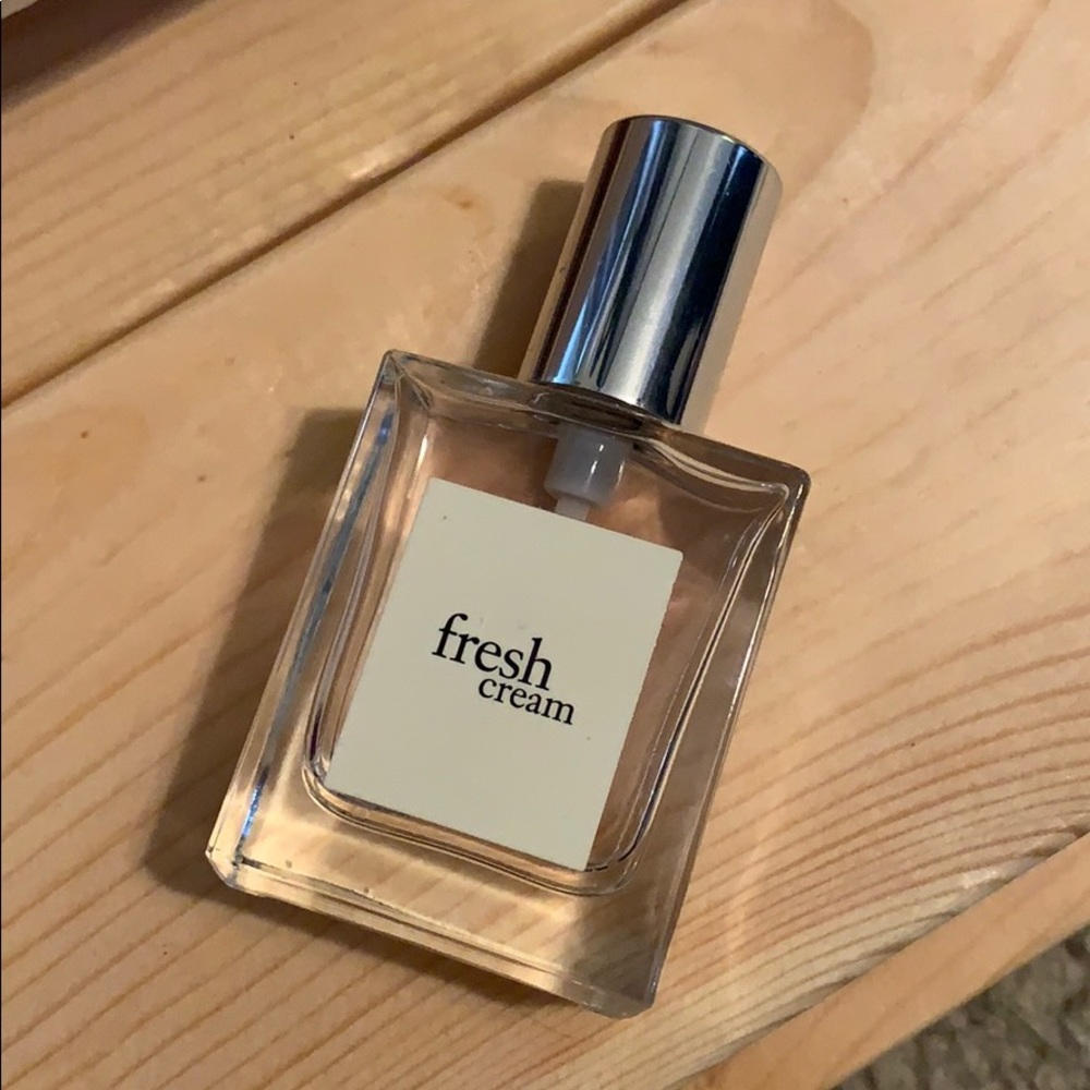 Philosophy Body Spray. Scent: Fresh Cream